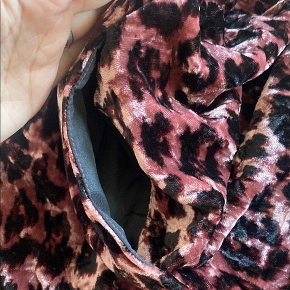 J Crew Velvet Rose Skirt - Picture 4 of 4